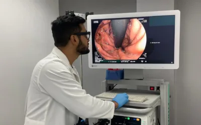 ¿Cuándo debe hacerse una endoscopia superior digestiva y en qué consiste el estudio?
