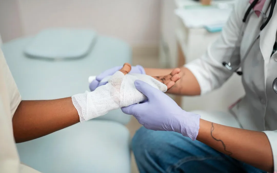 Household Accidents: Oil Burns, Cuts, and Sprains